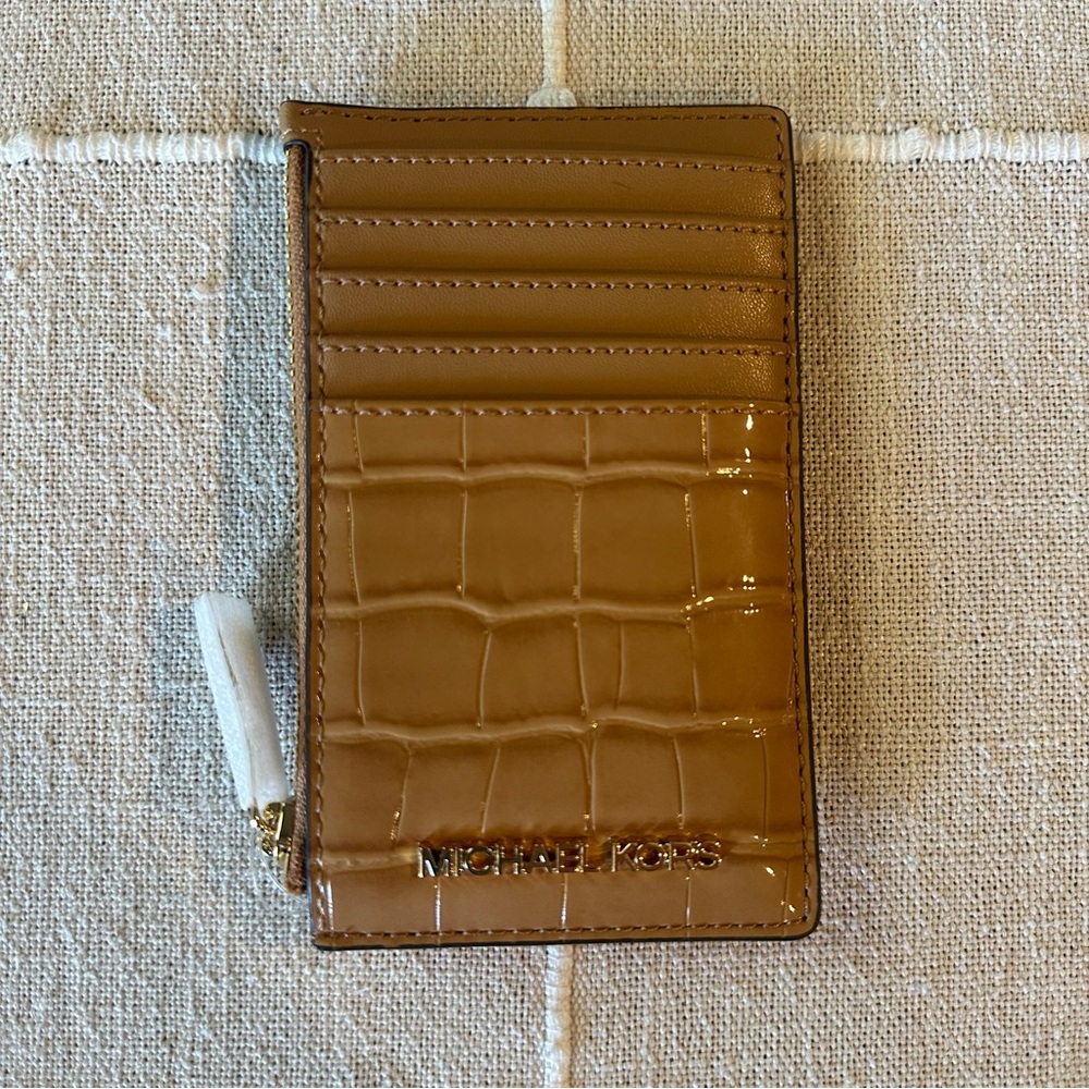NWT Michael Kors Deer Tan Jet Set Travel Top Zip Card Case Wallet $228 - Picture 2 of 4